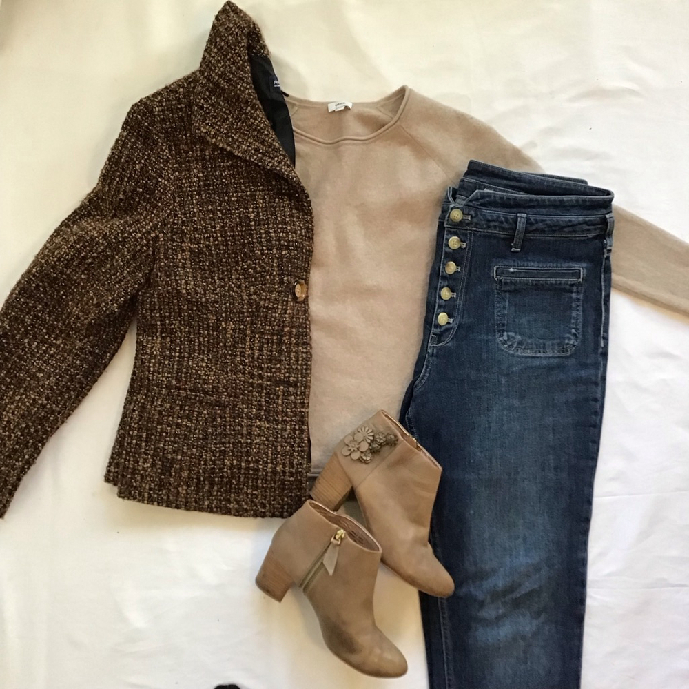 Vince. Women Elegant Warm Beige Crew Neck Sweater S - Picture 2 of 12